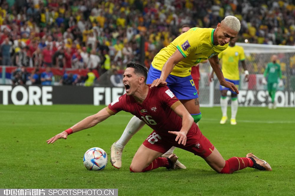 一名外援前 一名外援前